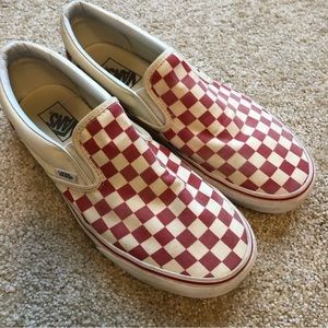 Red & White Checkerboard VANS Men’s 9.5 / Ladies 11